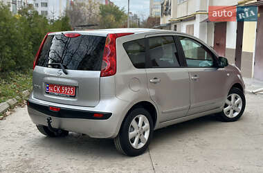 Хэтчбек Nissan Note 2006 в 