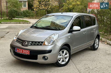 Хэтчбек Nissan Note 2006 в 