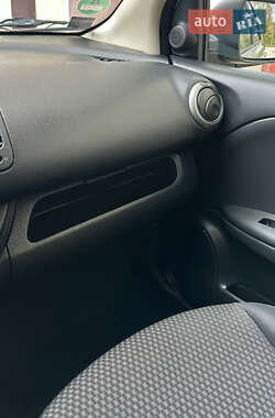 Хэтчбек Nissan Note 2006 в 
