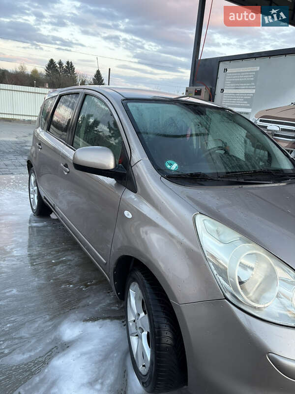 Хетчбек Nissan Note 2009 в Перемишлянах