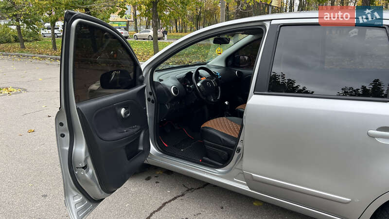 Хэтчбек Nissan Note 2009 в Умани фото 29 Хэтчбек Nissan Note 2009 в Умани