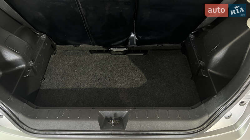 Хэтчбек Nissan Note 2009 в Умани фото 55 Хэтчбек Nissan Note 2009 в Умани