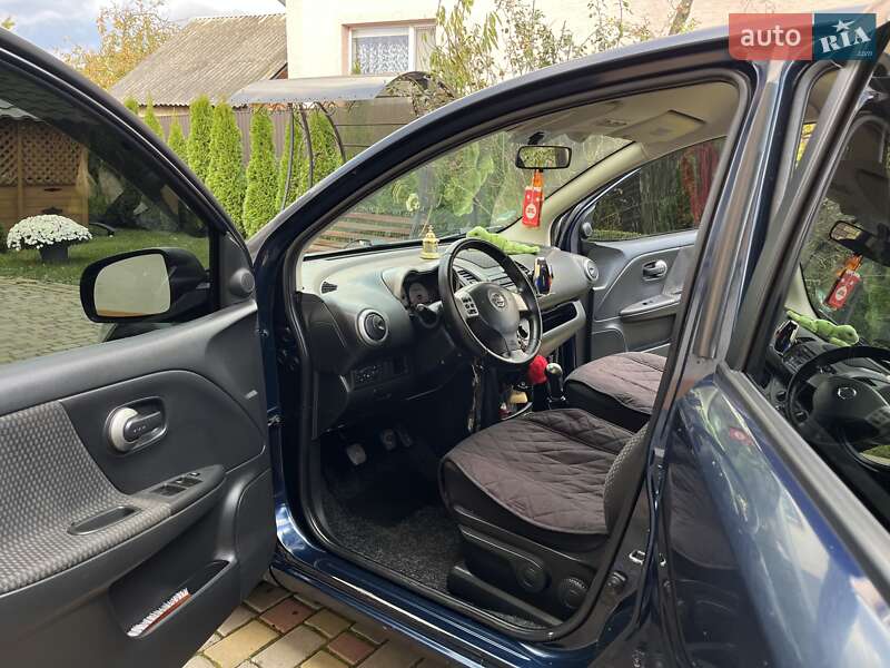 Хэтчбек Nissan Note 2008 в Ровно