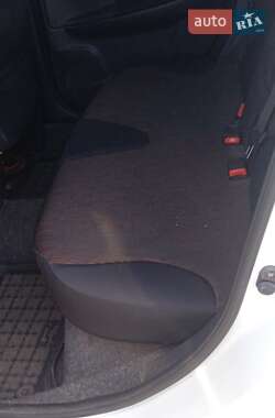 Хэтчбек Nissan Note 2010 в Доброславе