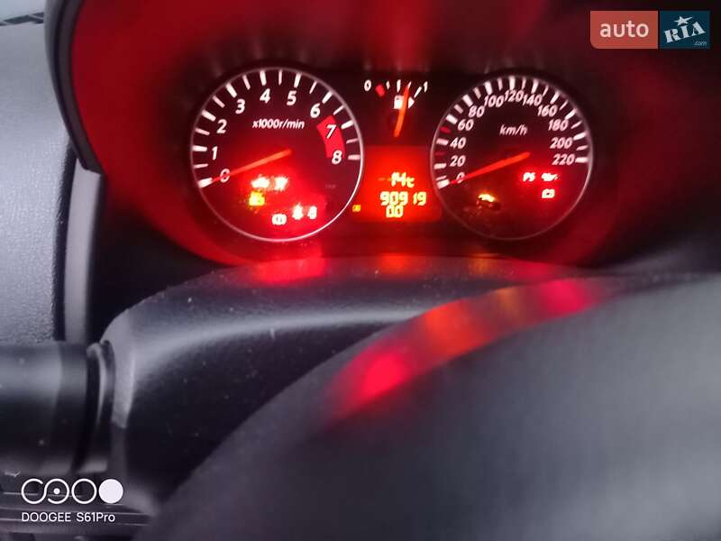 Хетчбек Nissan Note 2011 в Рахові