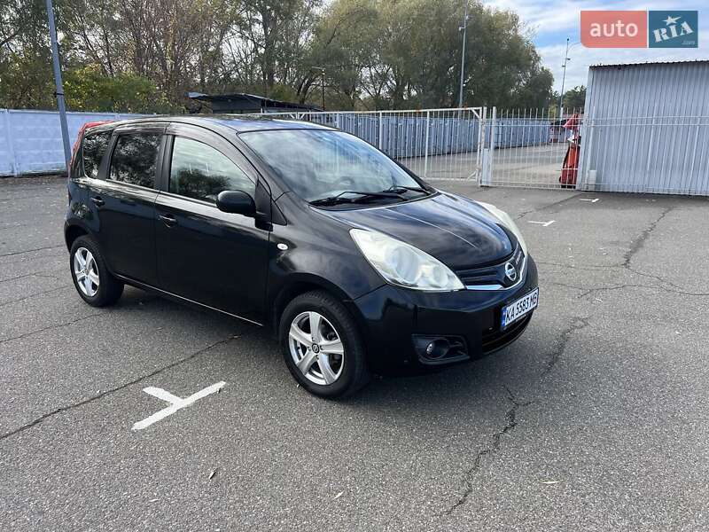 Хэтчбек Nissan Note 2012 в Киеве фото Хэтчбек Nissan Note 2012 в Киеве