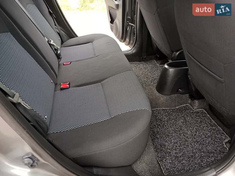 Хэтчбек Nissan Note 2014 в Бродах