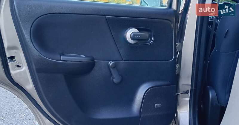 Хэтчбек Nissan Note 2013 в Радивилове фото 30 Хэтчбек Nissan Note 2013 в Радивилове