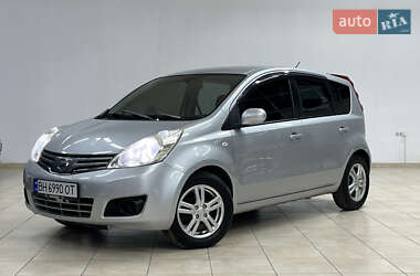 Хэтчбек Nissan Note 2011 в Одессе