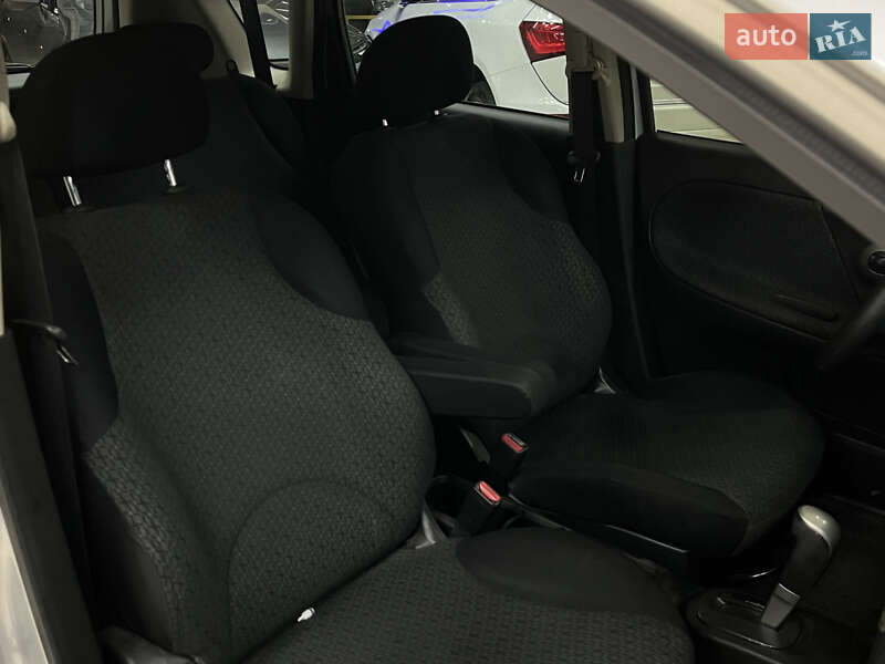 Хетчбек Nissan Note 2011 в Одесі фото 17 Хетчбек Nissan Note 2011 в Одесі