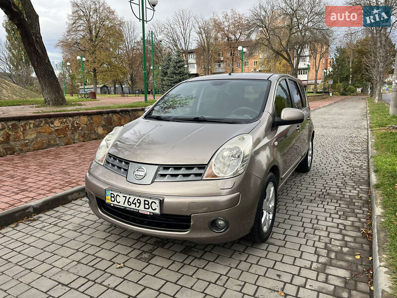 Хэтчбек Nissan Note 2007 в Могилев-Подольске фото 5 Хэтчбек Nissan Note 2007 в Могилев-Подольске