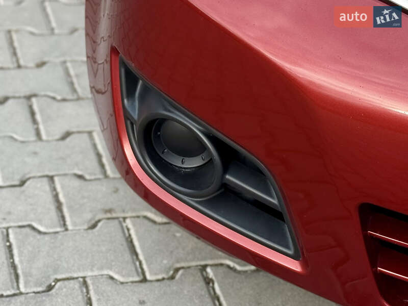 Хетчбек Nissan Note 2012 в Тернополі