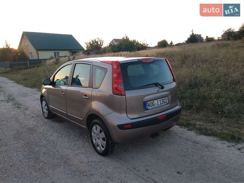 Хэтчбек Nissan Note 2008 в Тернополе