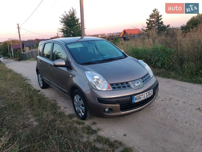 Хэтчбек Nissan Note 2008 в Тернополе