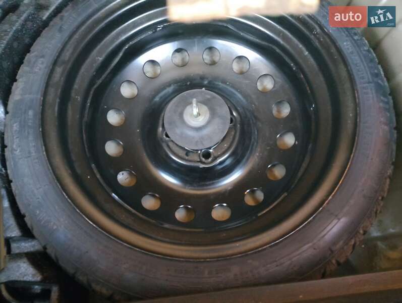 Хэтчбек Nissan Note 2008 в Тернополе