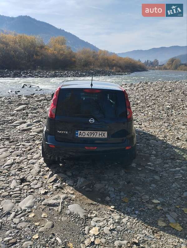 Хэтчбек Nissan Note 2010 в Ужгороде фото 3 Хэтчбек Nissan Note 2010 в Ужгороде