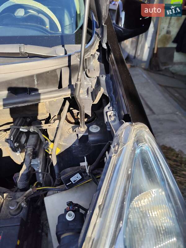 Хэтчбек Nissan Note 2011 в Никополе фото 2 Хэтчбек Nissan Note 2011 в Никополе