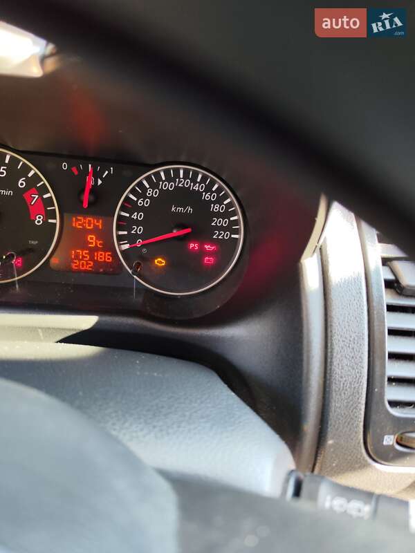 Хэтчбек Nissan Note 2011 в Никополе фото 5 Хэтчбек Nissan Note 2011 в Никополе