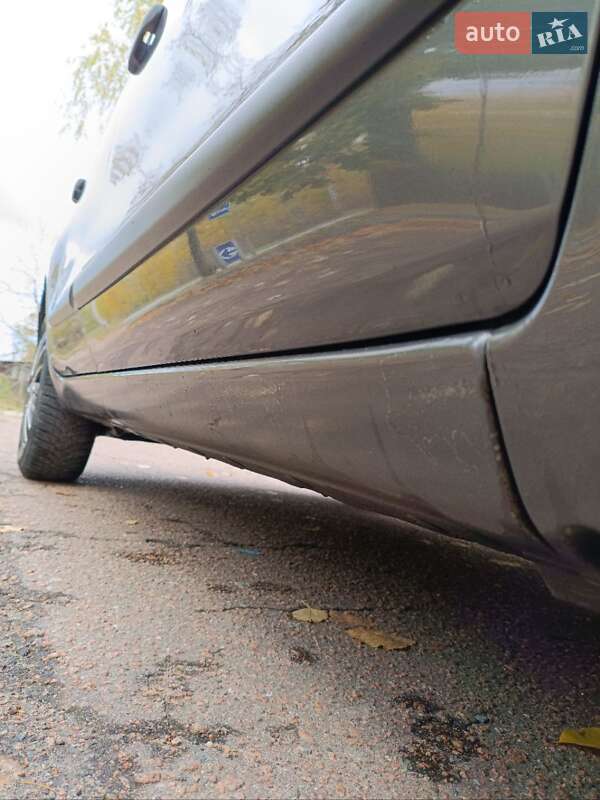 Хэтчбек Nissan Note 2006 в Чернигове