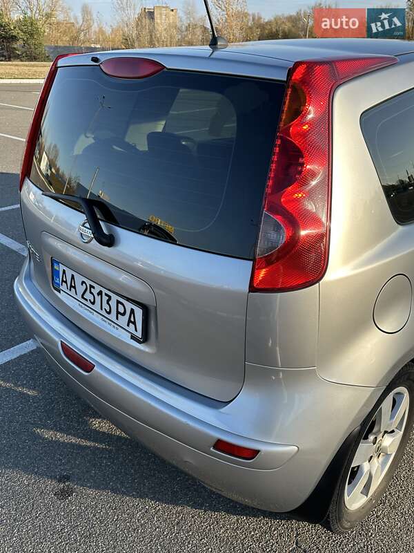 Хэтчбек Nissan Note 2008 в Киеве