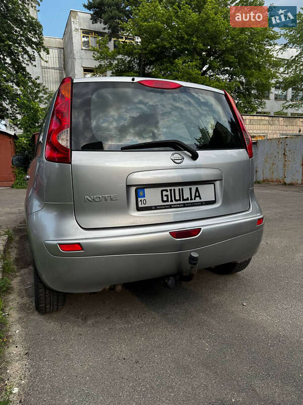 Хэтчбек Nissan Note 2007 в Киеве