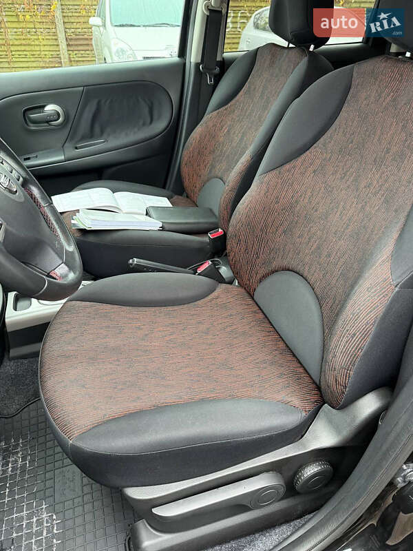 Хэтчбек Nissan Note 2010 в Виннице фото 14 Хэтчбек Nissan Note 2010 в Виннице