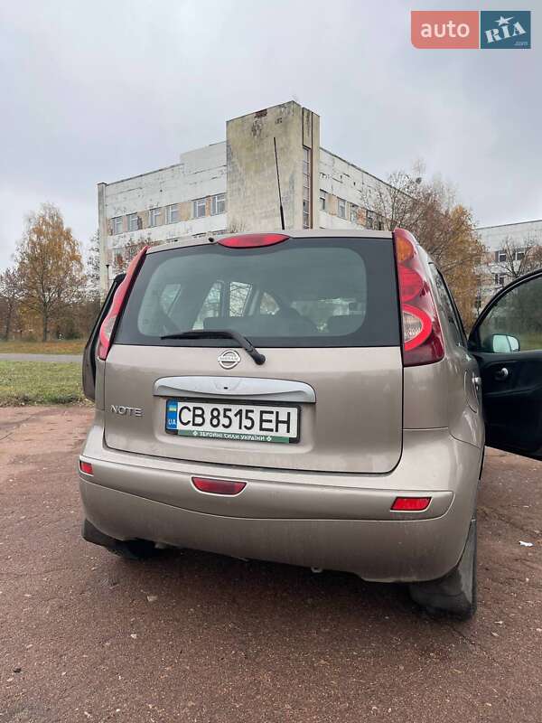 Nissan Note 2011