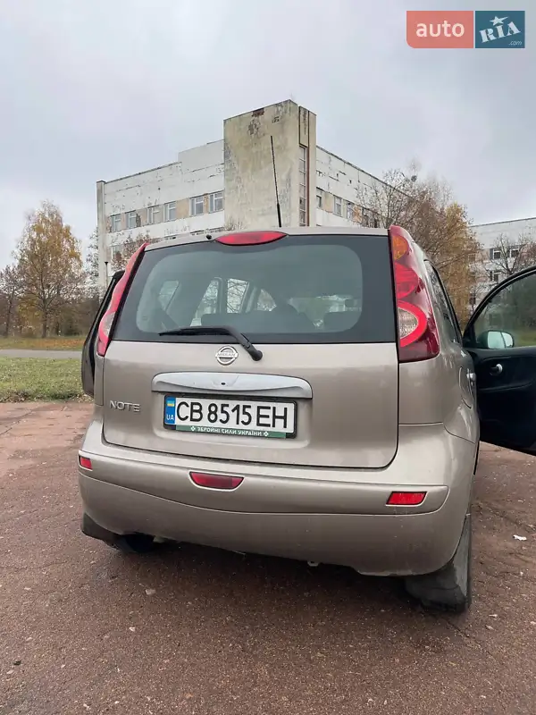 Nissan Note 2011