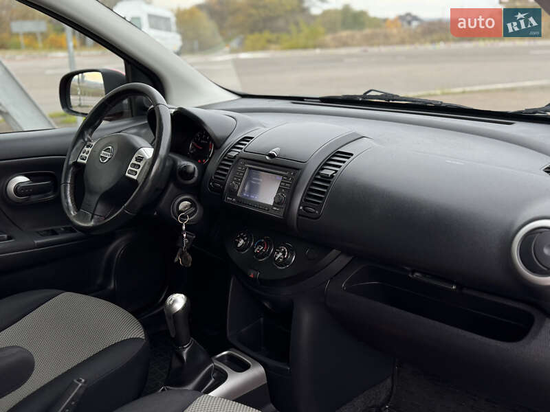 Хетчбек Nissan Note 2011 в Дрогобичі