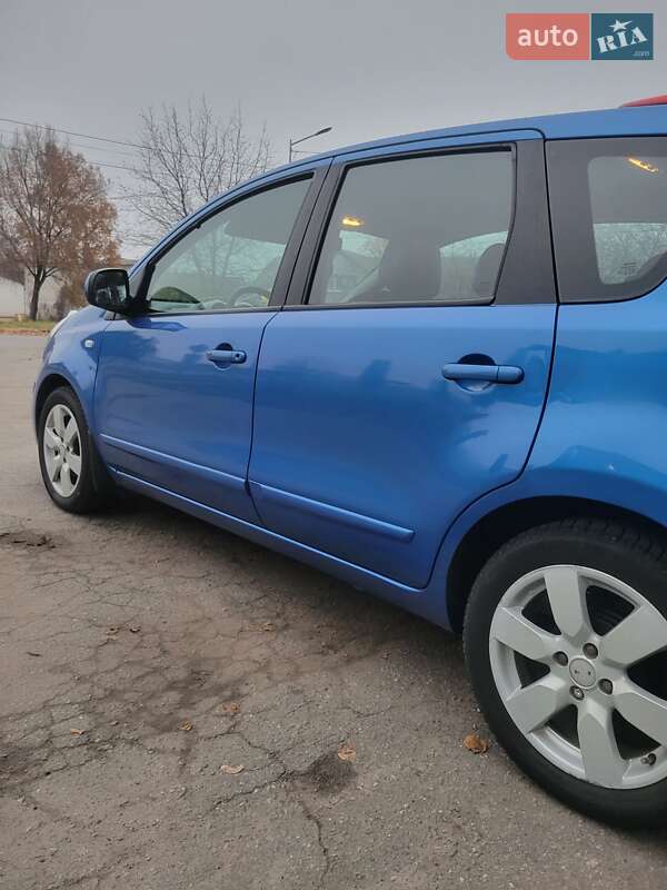 Хэтчбек Nissan Note 2007 в Киеве фото 5 Хэтчбек Nissan Note 2007 в Киеве