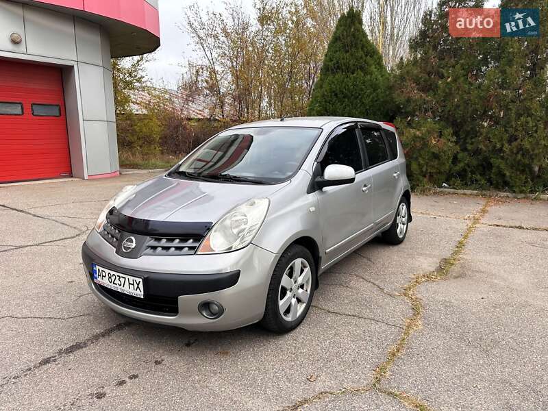 Хэтчбек Nissan Note 2006 в Запорожье