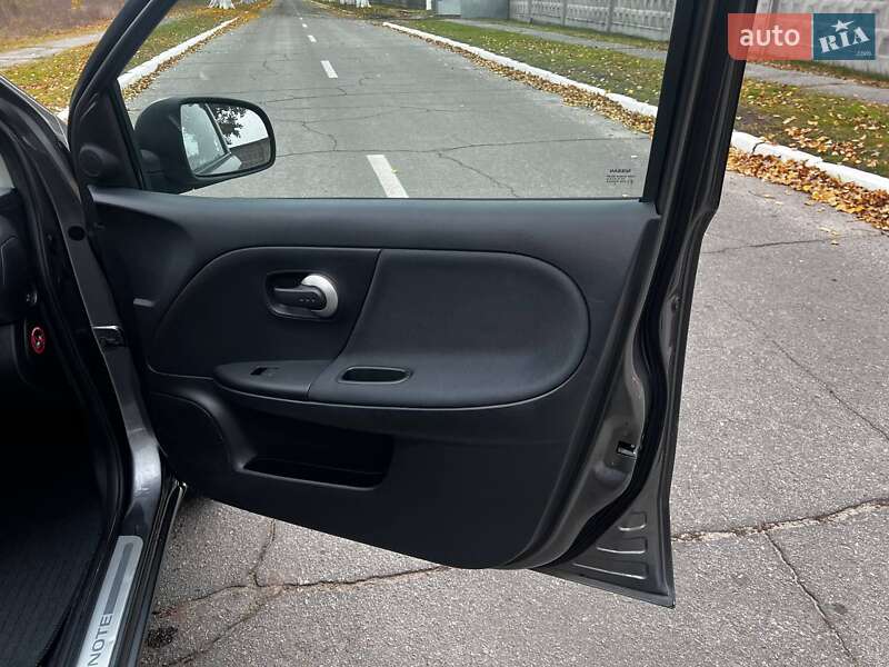 Хетчбек Nissan Note 2011 в Кременчуці