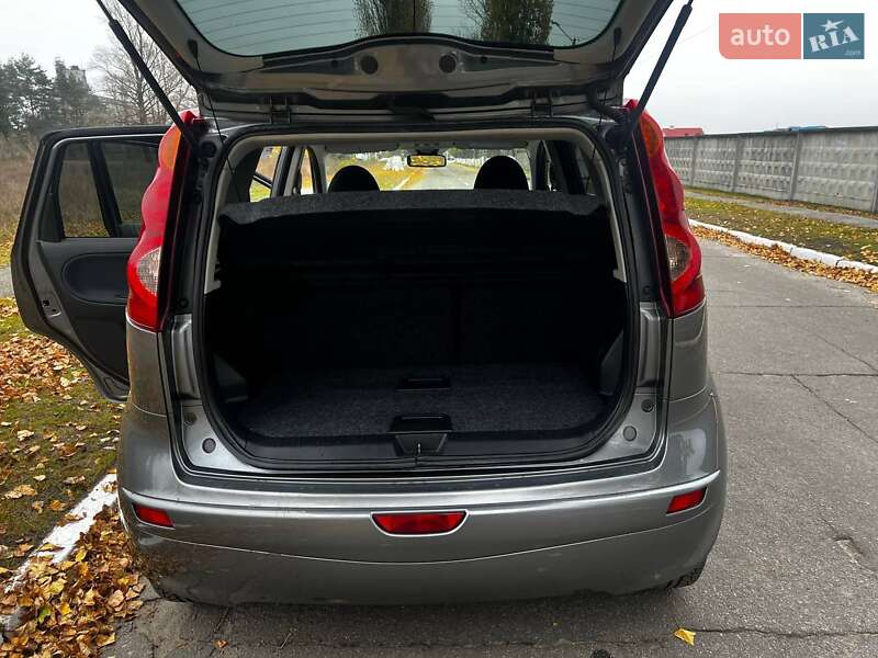 Хетчбек Nissan Note 2011 в Кременчуці