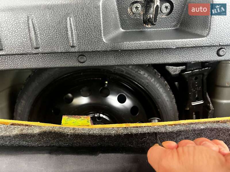 Хетчбек Nissan Note 2011 в Кременчуці