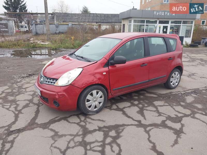 Хэтчбек Nissan Note 2007 в Житомире