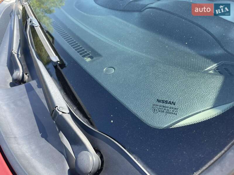 Хэтчбек Nissan Note 2008 в Могилев-Подольске