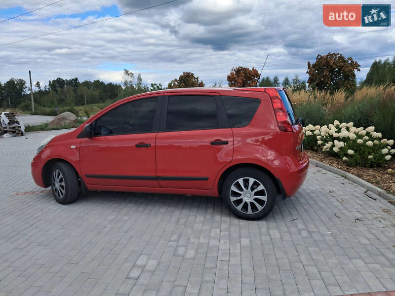 Хэтчбек Nissan Note 2008 в Коростене фото 20 Хэтчбек Nissan Note 2008 в Коростене