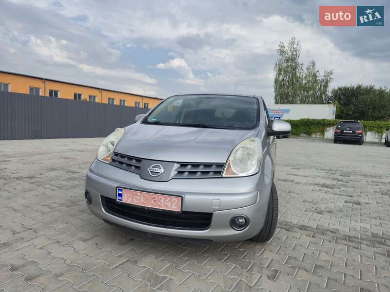 Хэтчбек Nissan Note 2008 в Киеве