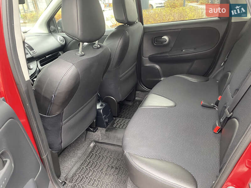 Хэтчбек Nissan Note 2012 в Киеве фото 31 Хэтчбек Nissan Note 2012 в Киеве