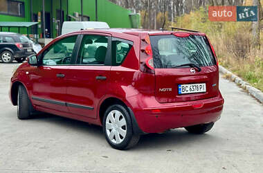 Хэтчбек Nissan Note 2011 в Дрогобыче