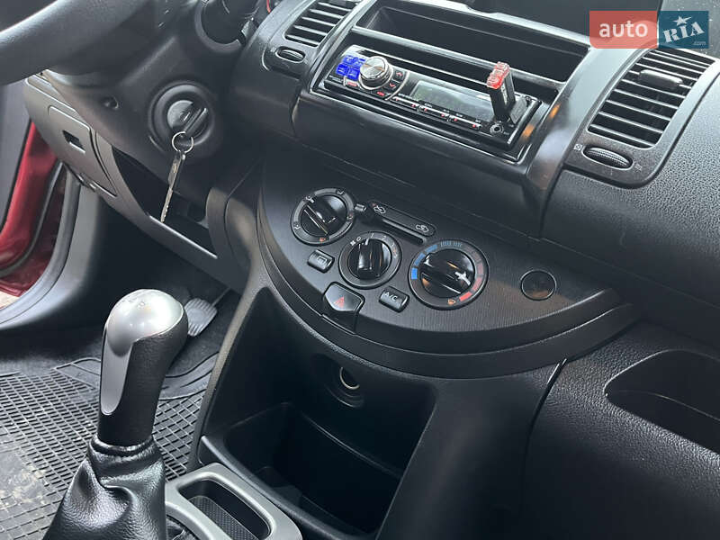 Хэтчбек Nissan Note 2011 в Дрогобыче фото 51 Хэтчбек Nissan Note 2011 в Дрогобыче