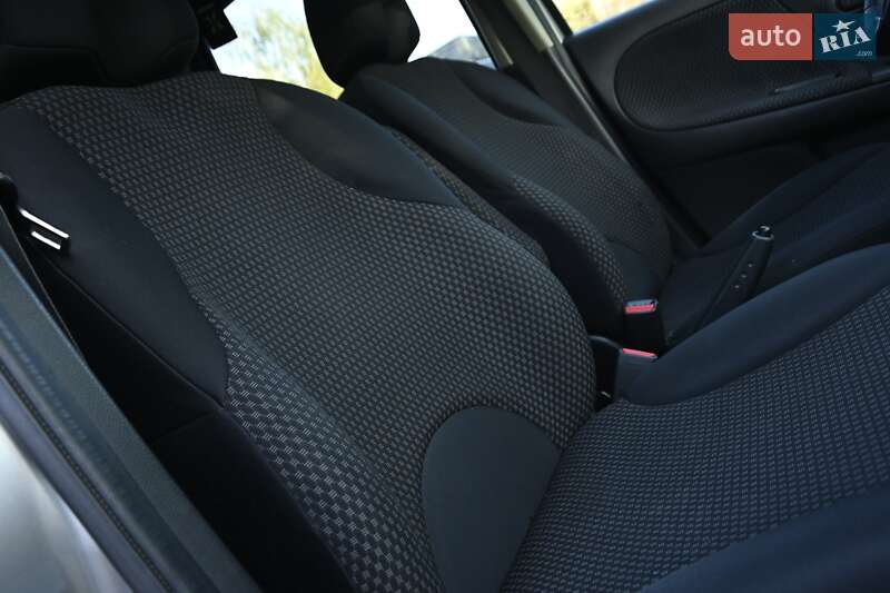 Хэтчбек Nissan Note 2006 в Бердичеве фото 30 Хэтчбек Nissan Note 2006 в Бердичеве