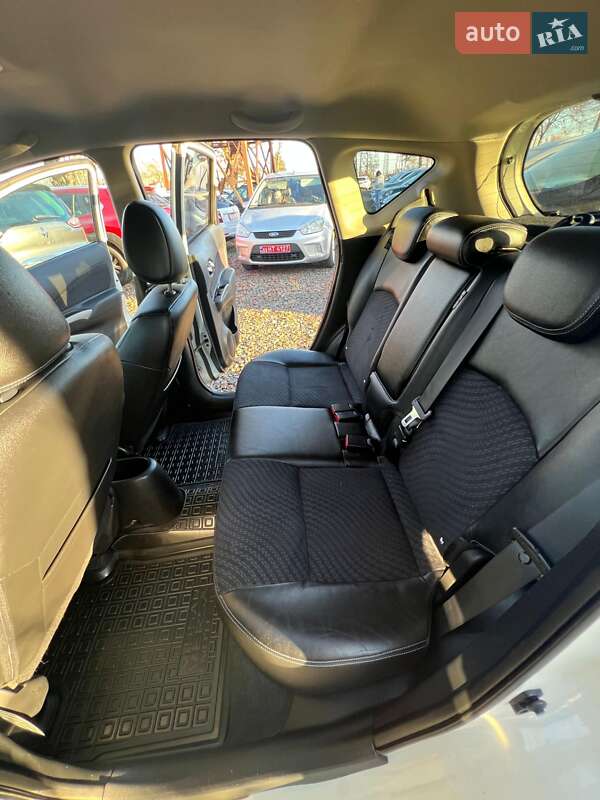 Хетчбек Nissan Note 2013 в Луцьку фото 27 Хетчбек Nissan Note 2013 в Луцьку