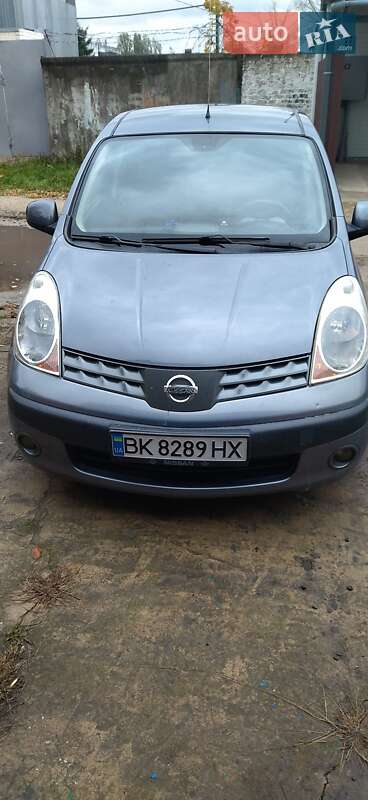Хэтчбек Nissan Note 2007 в Вараше фото 12 Хэтчбек Nissan Note 2007 в Вараше
