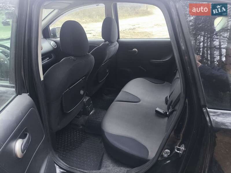Хетчбек Nissan Note 2010 в Вишгороді фото 16 Хетчбек Nissan Note 2010 в Вишгороді