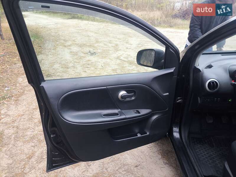 Хетчбек Nissan Note 2010 в Вишгороді фото 17 Хетчбек Nissan Note 2010 в Вишгороді