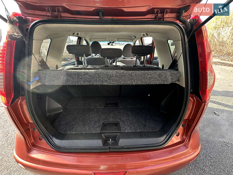 Хетчбек Nissan Note 2007 в Києві фото 5 Хетчбек Nissan Note 2007 в Києві