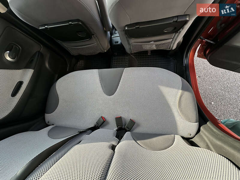 Хетчбек Nissan Note 2007 в Києві фото 9 Хетчбек Nissan Note 2007 в Києві