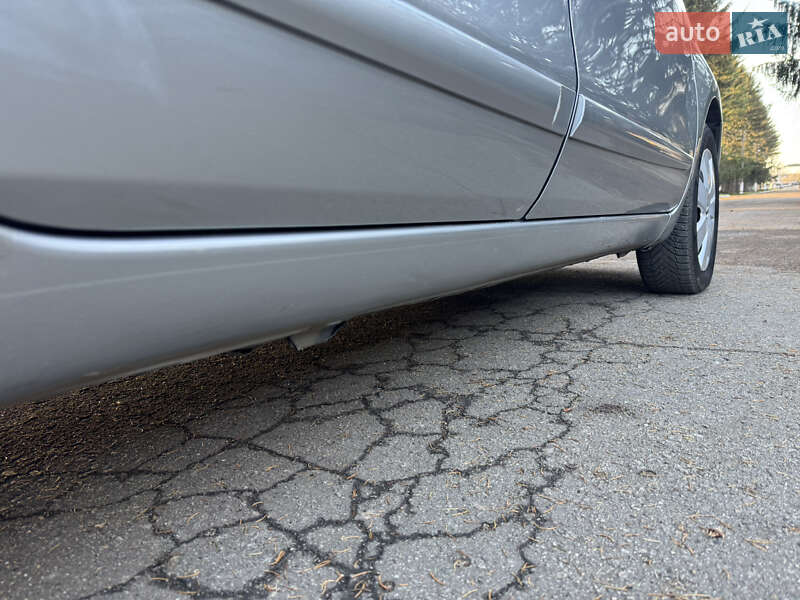 Хэтчбек Nissan Note 2007 в Умани