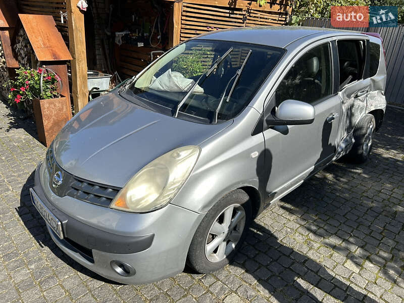 Хэтчбек Nissan Note 2009 в Деражне фото 9 Хэтчбек Nissan Note 2009 в Деражне